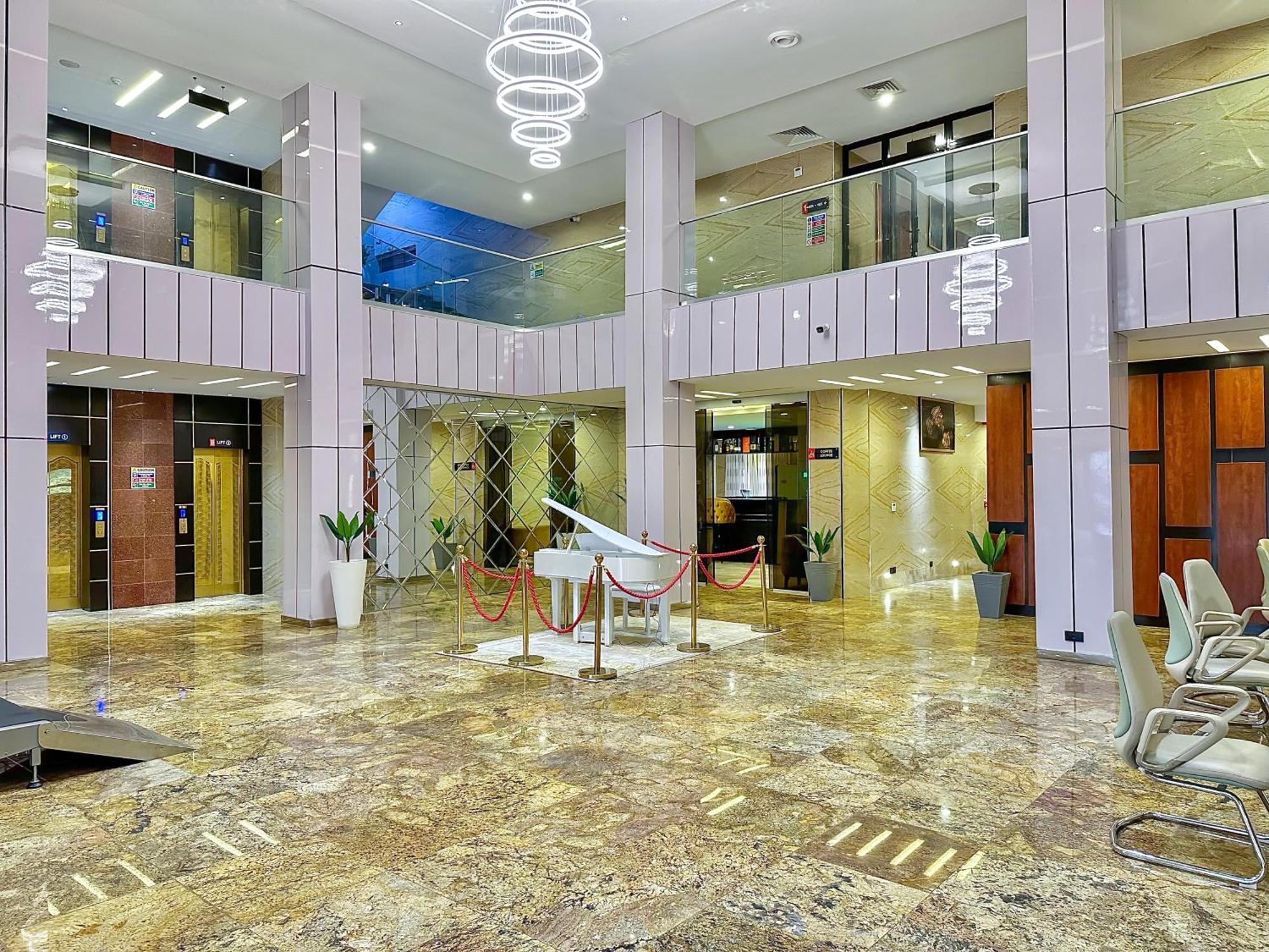 Boulevard Owerri Hotel Kültér fotó